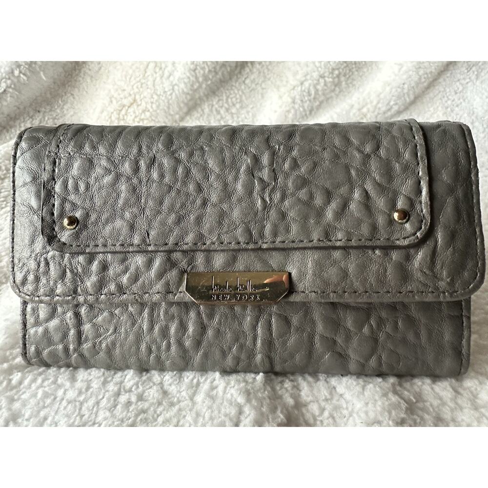 Nicole Miller New York Grey Textured‎ Leather Wallet Clutch NY7980 Zebra Lining